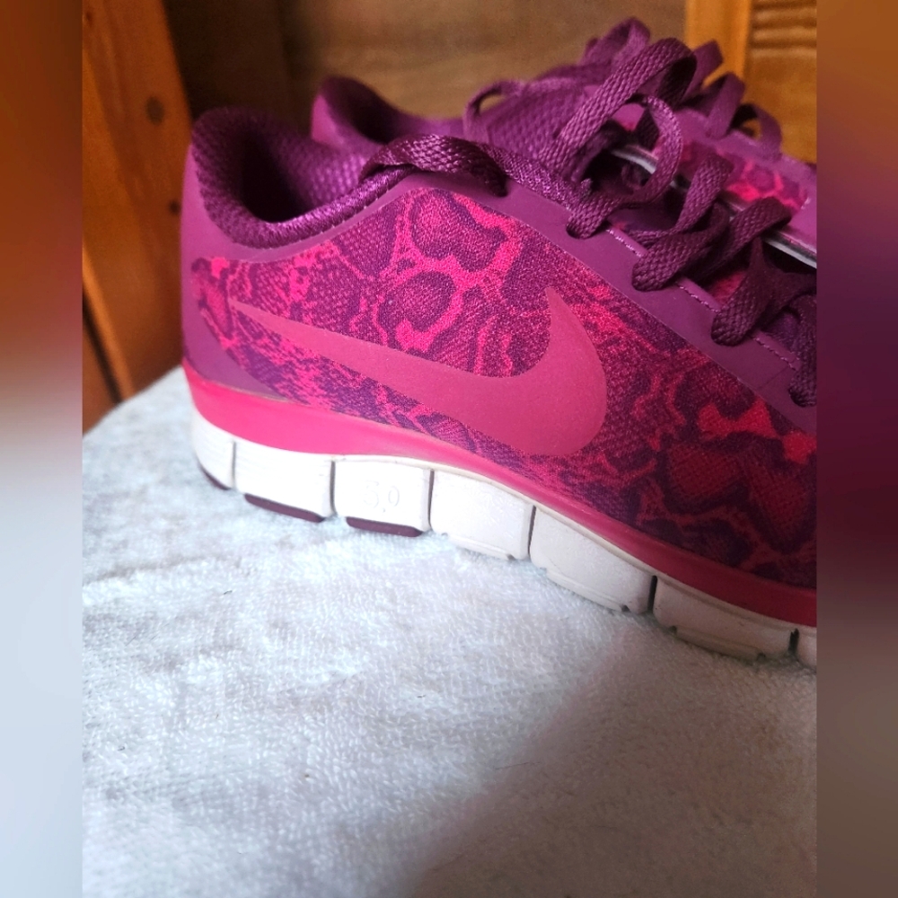 Nike Women's Free 5.0 V4 Running Athletic Shoes- Size 9.5-Mulberry - Picture 2 of 11